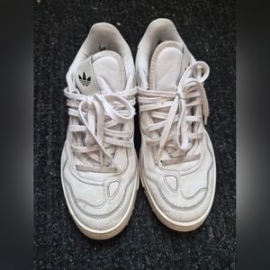 Free With Purchase❤️Adidas Court Sneakers AS IS US M5.5 US W6.5